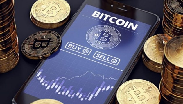 Чому біткоїн раптово впав: падіння криптовалюти до $102 тисяч та ризики глибшої корекції